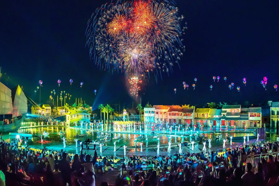 Watch  the Hoi An Memories show